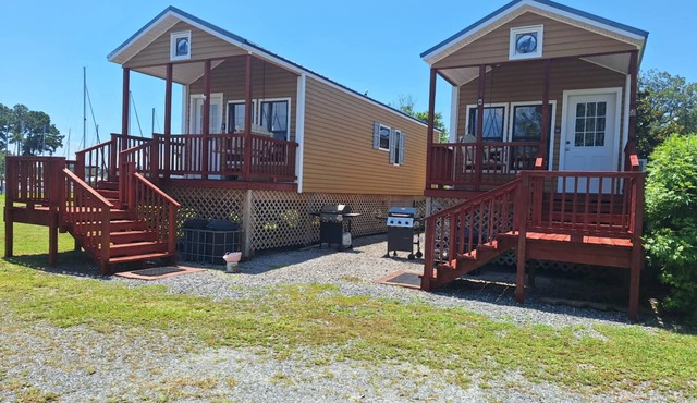 Cozy cabin #2 on Neuse River in charming Oriental