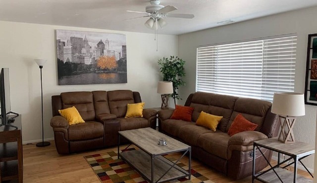 Cozy home in the heart of Prescott!