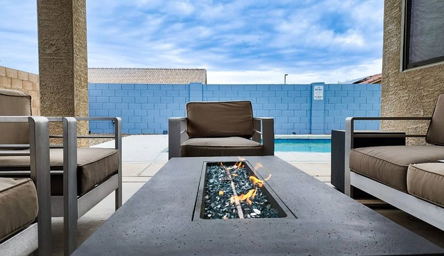 Cozy home w/ office, large kitchen, pool heater