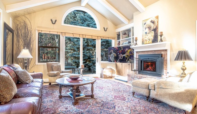 Cozy Ketchum Retreat - Pet Friendly!