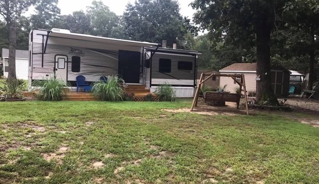 Cozy RV with all comforts of home in Horn town VA