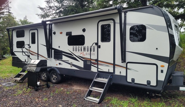 Cozy RV with terrific views, and peaceful surroundings.