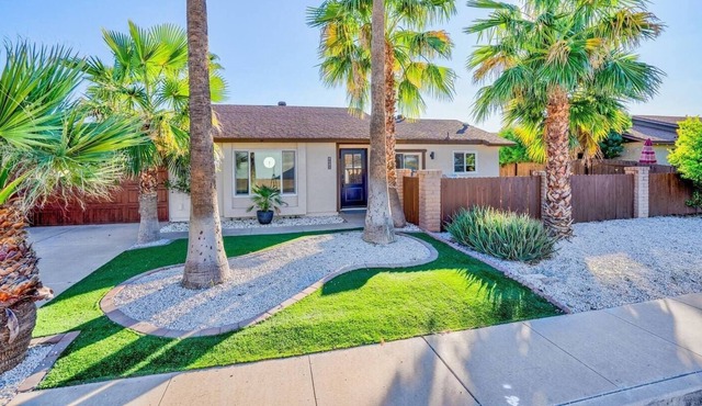 Cozy Scottsdale Home! 30+ Day Discount!