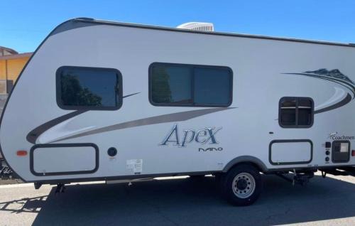 Cozy Vegas Bunkhouse RV
