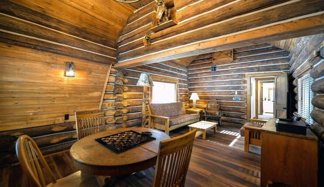 Creekside Cabin near Lake Coeur d'Alene | Pet-friendly retreat