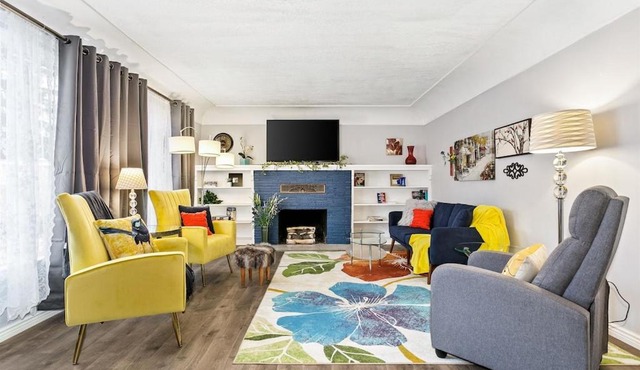 CUTE Remodeled Midcentury Cottage on Boise Bench