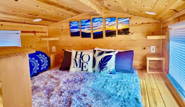 Cute Sedona Green-Certified Cedar Tiny Home