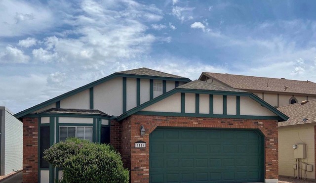 Cute! Single-Story Home in Chandler - Entire House