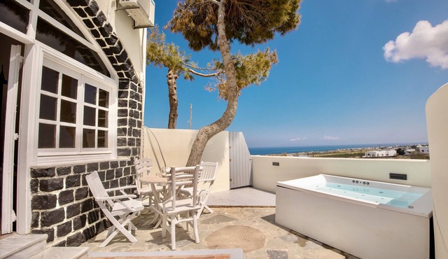 Dawn Suites Santorini