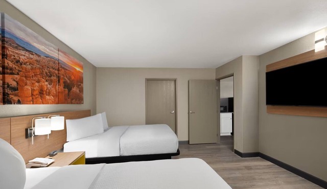 Days Inn by Wyndham Safford, AZ