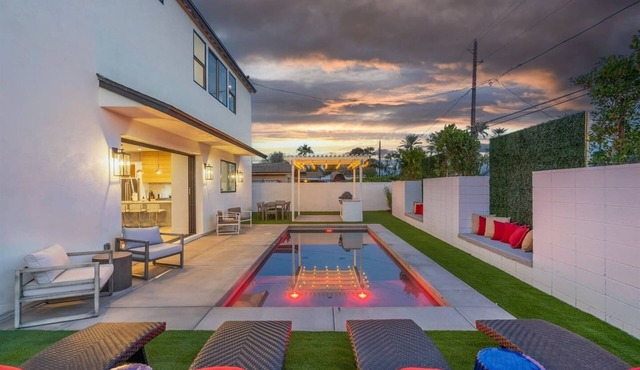 Desert Escape | Poolside BBQs, Sunset Views & Spacious Comfort