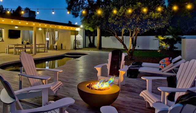 Designer Vibe w/Spa Tub and Heated Pool
