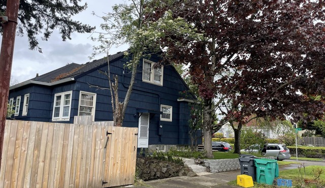 Discover North Portland charm near Moda Center