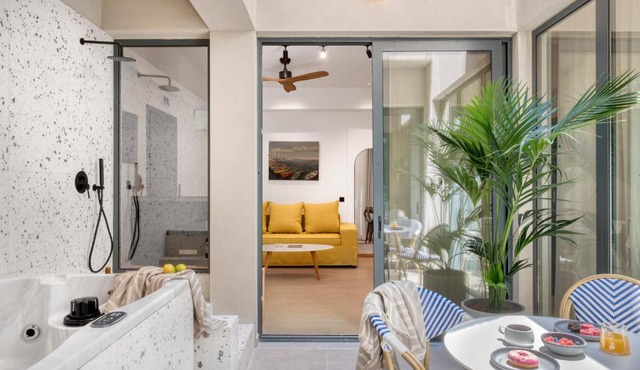Dock 38 Apartments Collection