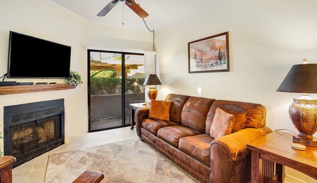 Dog-friendly, ground-floor condo with mountain view, fireplace, pool & hot tub