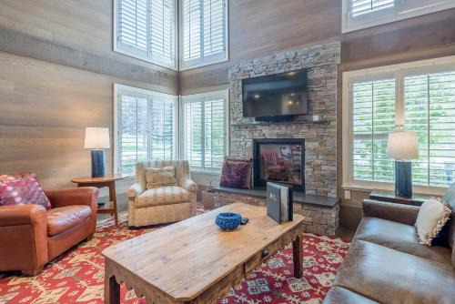 Dollar Meadows Condo 1368
