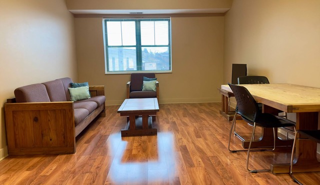 Dorm-Style Suite located in the center of downtown Auburn, NY