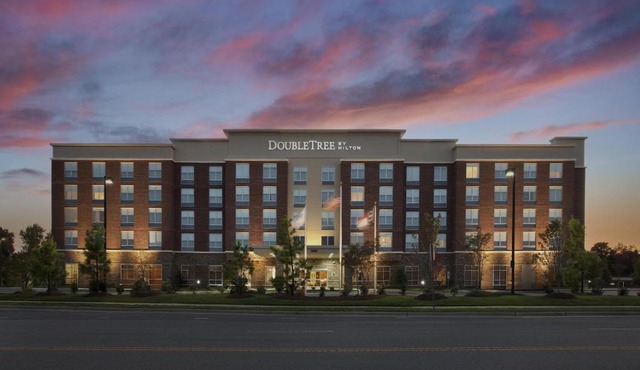 DoubleTree by Hilton Raleigh-Cary