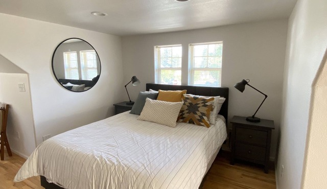 Downtown Camas Apartment