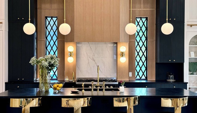 Downtown Luxury: Historic Home in Garden District