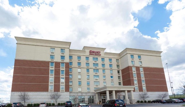 Drury Inn & Suites Cincinnati Sharonville