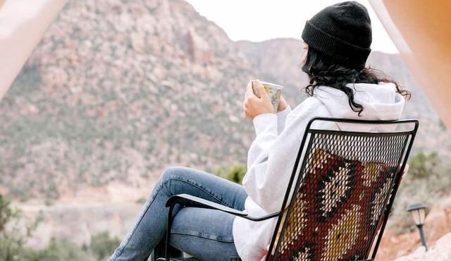 Dry Glamping Tent Near Zion National Park, Ideal for Couples