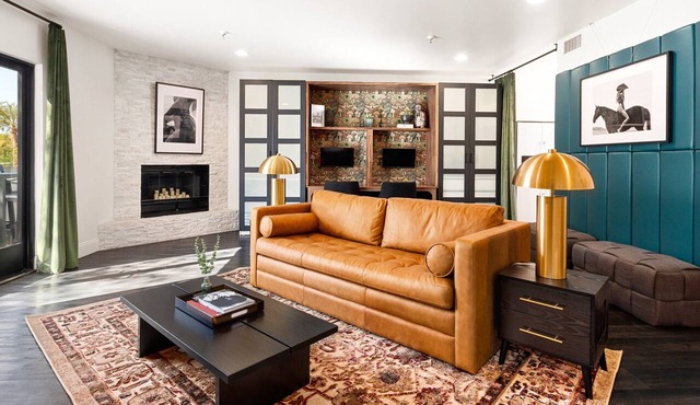 Elegant 3BR Retreat | Walk to Old Town Bars | Free Parking