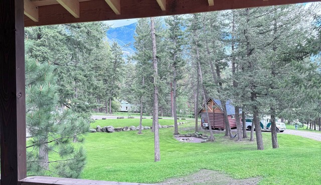 Elk Cabin at Glacier Hidden Cabins