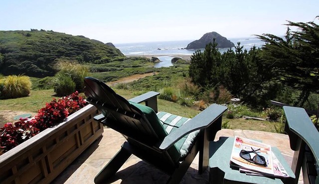 Elk Cove Inn & Spa