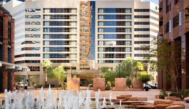 Embassy Suites by Hilton Phoenix Downtown North
