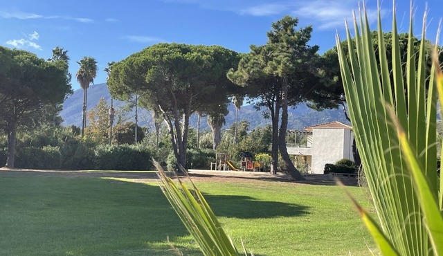 Entre mer et Montagnes ! Appartement Tout Équipé, Accès Direct Plage et Piscines