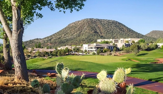 Escape to Nature in a Cozy Sedona Retreat | Outdoor Pool Access + Free Parking