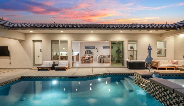 Escape to Paradise in New PGA West Villa w private pool