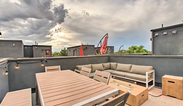 Explore CO - Central/Rooftop Terrace & Fire Pit