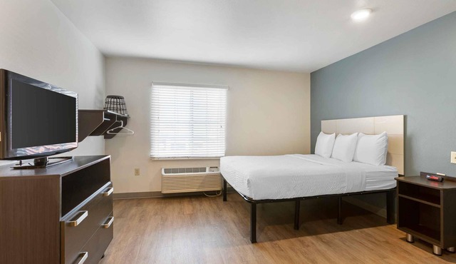 Extended Stay America Select Suites - Phoenix - North