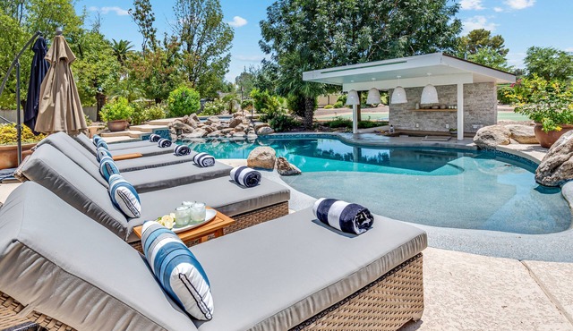 ♥Extravagant Family Getaway♥Ace Old Town Loc♥SwimUp Bar♥PickleBall♥Golf♥Spa♥BBQ♥
