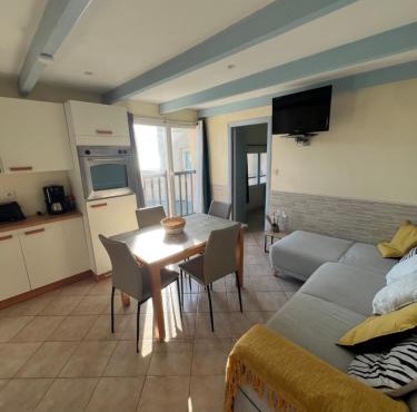 F2 apartments with panoramic sea views