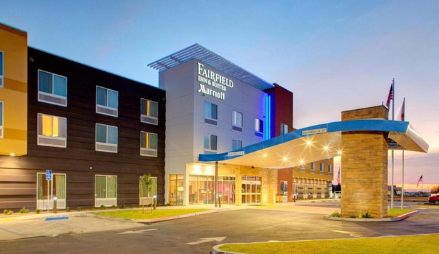 Fairfield Inn & Suites by Marriott Bakersfield North/Airport