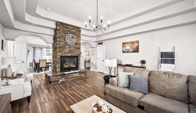 Family-friendly retreat near Post Falls Idaho with 3BR and pets allowed