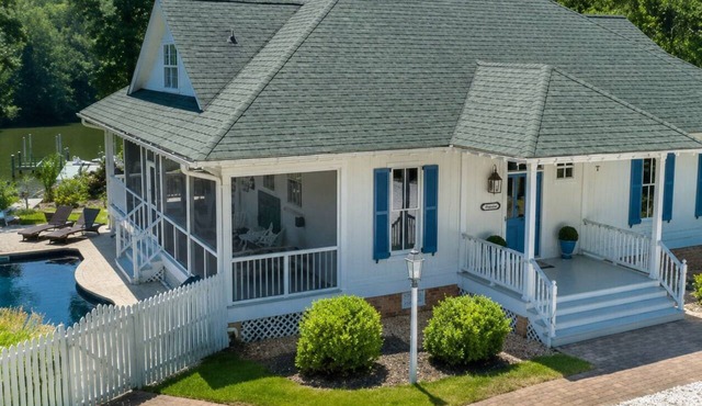 Family-Friendly Waterfront Home Pool Dock Kayaks Row Boat Games Chesapeake Bay