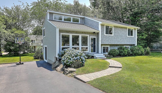 Fantastic Contemporary ,Min to Narr beach.