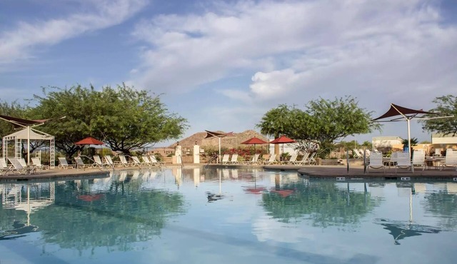 Fiesta Bowl Quarterfinal - stay at Ci Bola Vista Resort and Spa!