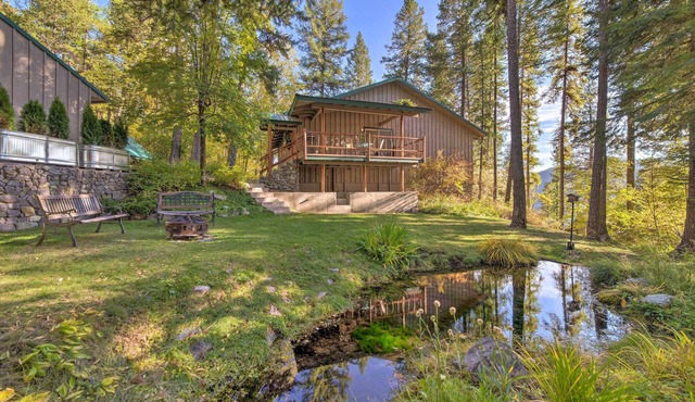 Five star luxurious cabin with top of the line amenities.