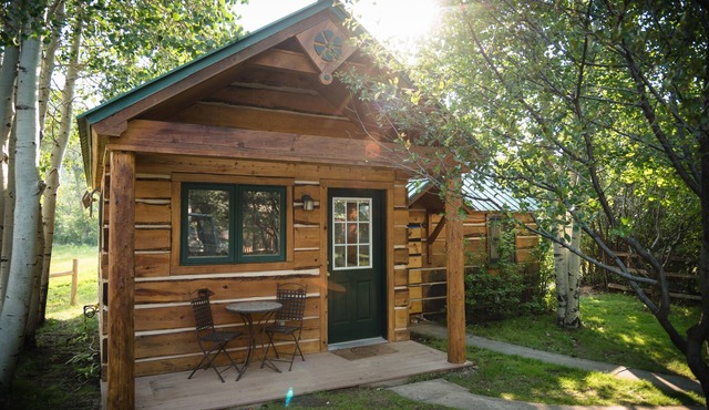 Florida River Valley farm living only 5 miles to downtown
