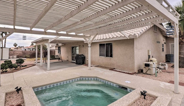 Fort Mohave Home w/Hot Tub: 4 Mi to CO River!