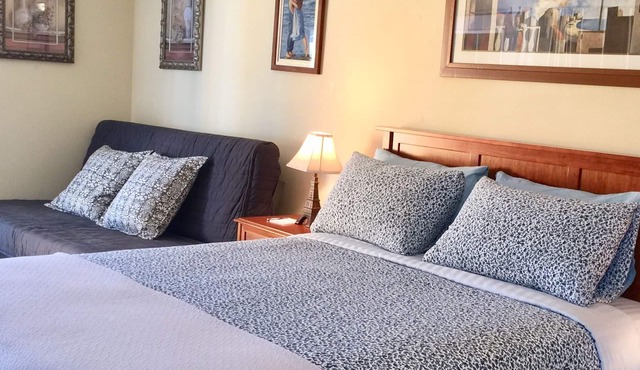 Free Shuttle Studio with Private Entrance Near The PDX Airport