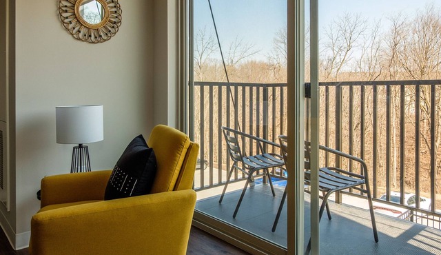 FRONTDESK Core Apts Campustown Ames