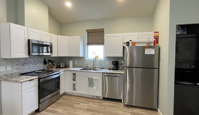 Fully Furnished 2 Bedroom 2 Bath Stylish Home centrally located in Missoula MT.