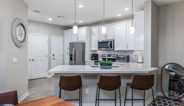 Fully furnished vacation rental in Downtown Ocotillo with full kitchen & a pool!