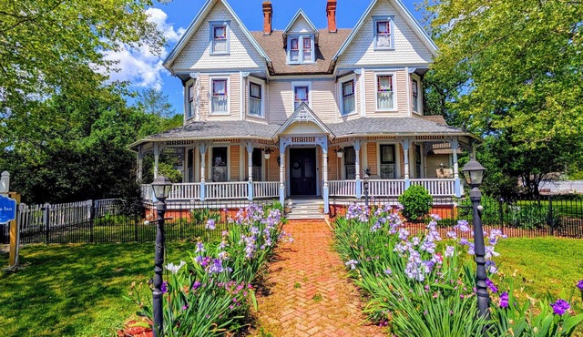 Garden and Sea Inn